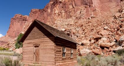 Bunk B: Dog-Friendly Downtown Fruita Retreat