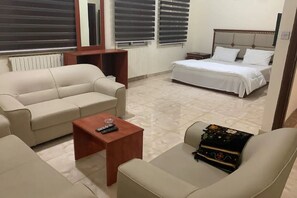 1 bedroom, WiFi, wheelchair access - **Executive Studio Suite** (Amman)