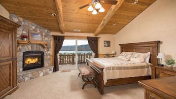 4 habitaciones, tabla de planchar con plancha, cuna de viaje y internet