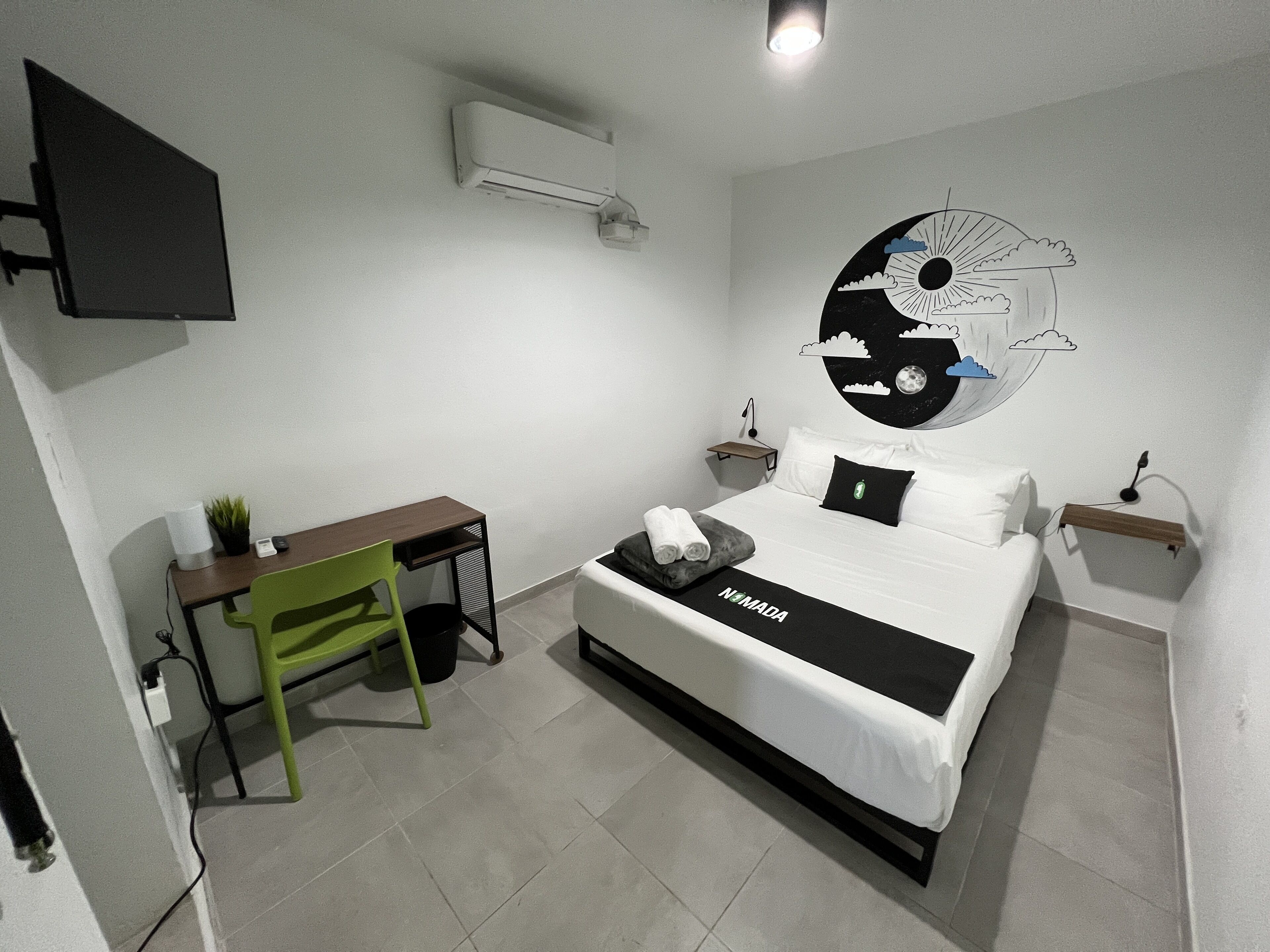 standard double room | blackout curtains, free wifi, bed sheets