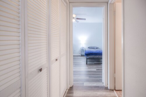 Spacious 3 BR, 2 BA Condo near Med Center & NRG, 20% discount