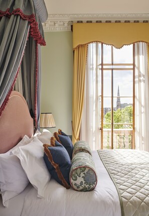 Premium bedding, in-room safe, individually decorated - Gleneagles Townhouse (Edinburgh)