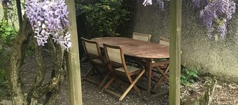 Quiet 3-bedroom house near the Loire for 6 people.