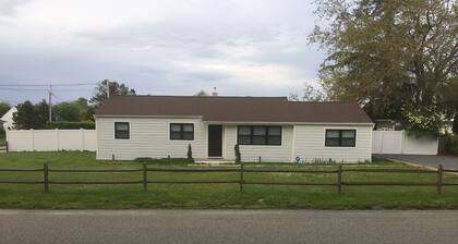 5 Min Walk to 2026 US Open/Southampton/4 Bedrooms/Beaches/5 Star Restaurants