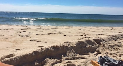 Southampton - Walk to water/10 min drive to area beaches and Southampton Village
