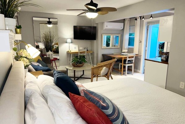 1 Schlafzimmer, Bügeleisen/Bügelbrett, kostenloses WLAN, Bettwäsche