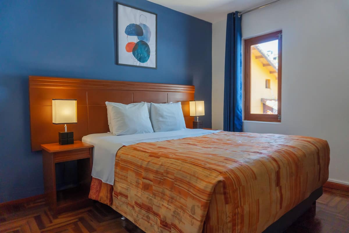 Chambre Double Standard | Literie de qualité supérieure, Wi-Fi gratuit, draps fournis