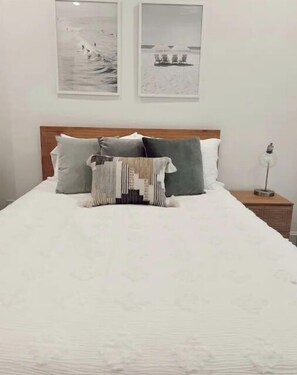 3 bedrooms, iron/ironing board, travel crib, WiFi