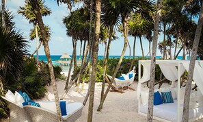 Beach - The Bliss Master: ENJOY all of the luxuries of The Vidanta. (Playa del Carmen)