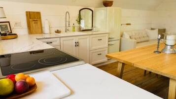 冰箱、烤箱、炉灶、茶具/咖啡用具