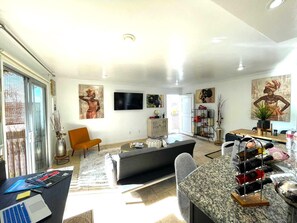 Interior - ★ New ! Encinitas Gem, Your home away from home ★ (Encinitas)