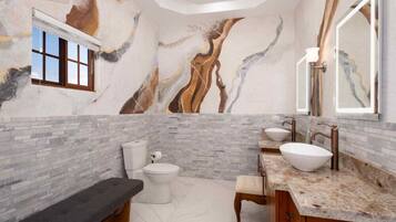 Signature Villa | Bathroom