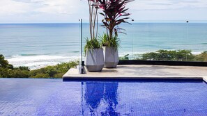 Outdoor pool, pool umbrellas, pool loungers - Casa Anna Santa Teresa (Cóbano)
