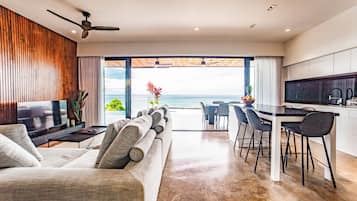 Casa Anna Santa Teresa, Full Ocean view | Private kitchen | Full-size fridge, microwave, stovetop, toaster