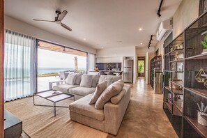 Interior - Casa Anna Santa Teresa (Cóbano)