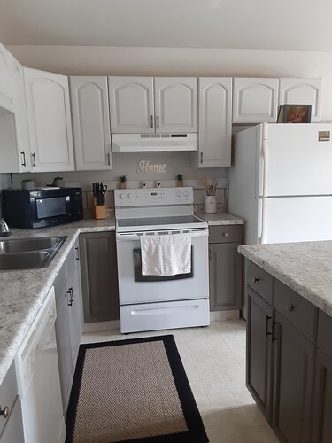 Cozy Mountain View Retreat