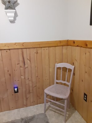 Interior - Cozy Mountain View Retreat (Brighton)