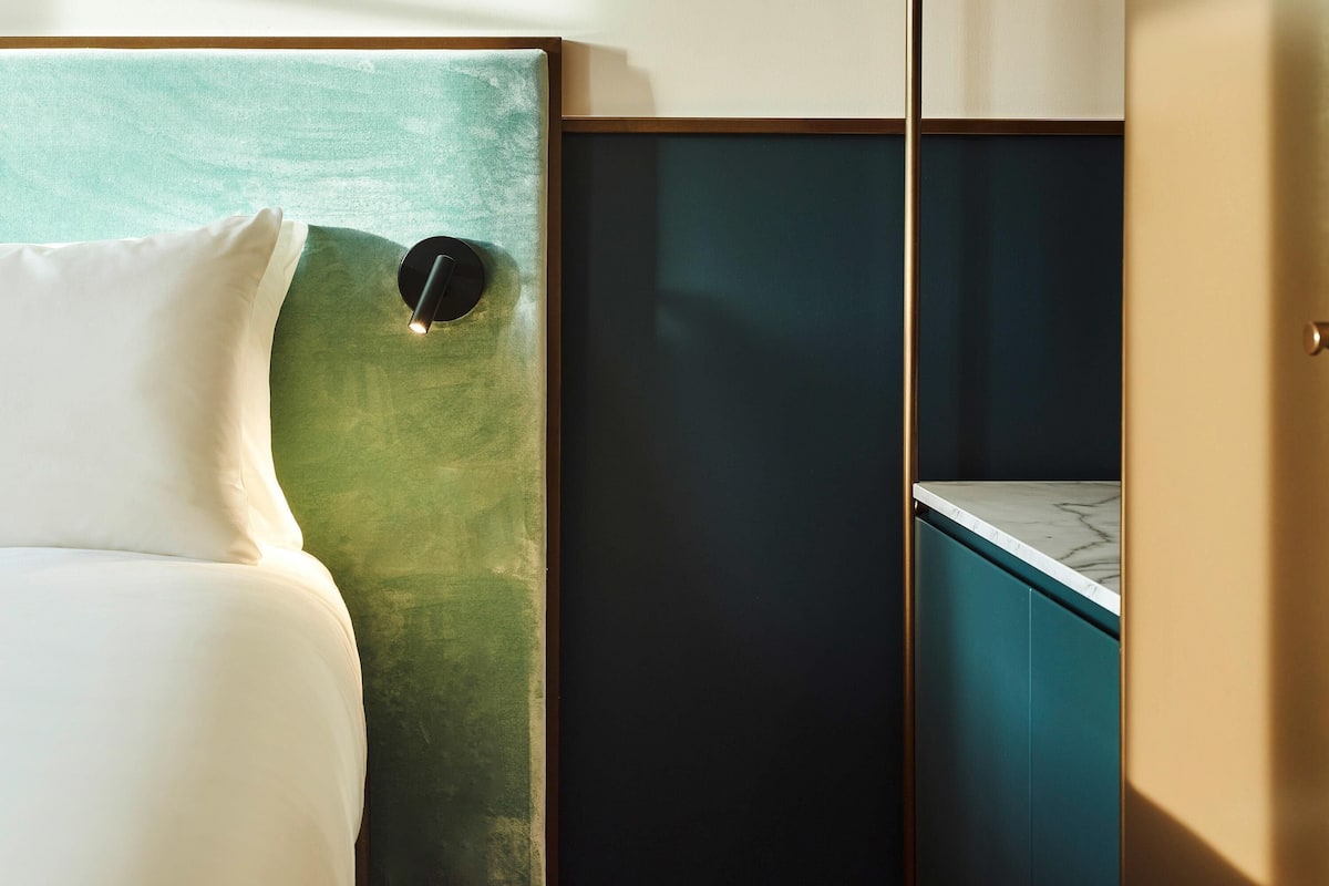 Comfort Room, 1 Double Bed, Balcony | Minibar, in-room safe, blackout drapes, soundproofing