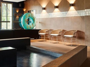 Parihoitohuone(ita), vartalohoitoja, vartalokääreitä