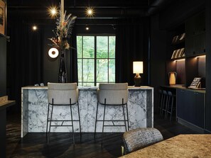 酒吧（店内）