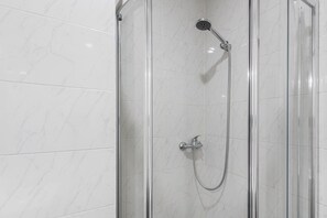 Shower, hair dryer, towels - GuestReady - Porto Saudade (Porto)