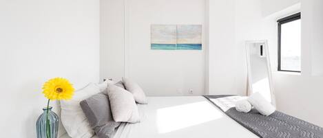 1 غرفة نوم ومكتب ومكواة/لوح كي وخدمة الإنترنت