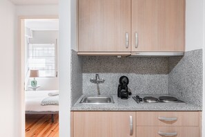 Fridge, microwave, coffee/tea maker, toaster - GuestReady - Riber Porto 1R (Porto)