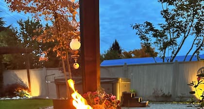 Super private self contained 1 bedroom, 1 bathroom minutes to downtown Vancouver