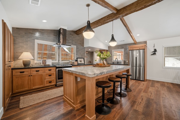 Signature Cabin | Private kitchen | Coffee/tea maker, cleaning supplies - Emerald Bay Village (South Lake Tahoe)