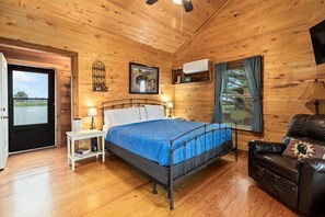 1 dormitorio, tabla de planchar con plancha, wifi gratis y ropa de cama