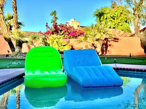Piscine extérieure, piscine chauffée