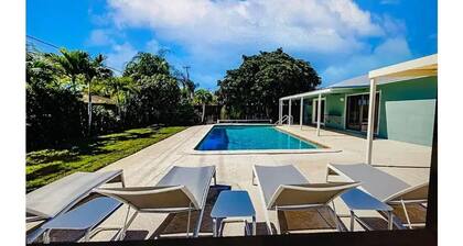 Naples Villa Heated Pool 1.3M to beach-11 People
