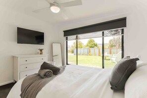 4 Schlafzimmer, Bügeleisen/Bügelbrett, WLAN, Bettwäsche