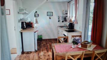 Kühlschrank, Ofen, Herdplatte, Geschirrspüler