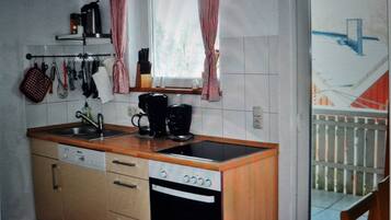 Kühlschrank, Ofen, Herdplatte, Geschirrspüler