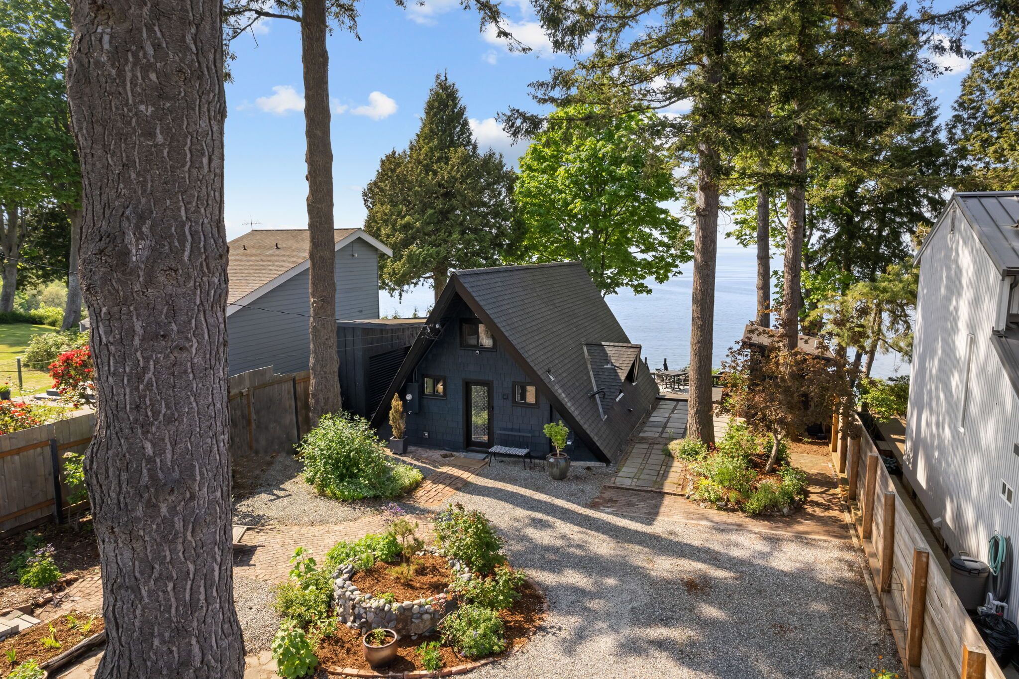 Beach Access / Oceanfront A-frame cabin with sweeping ocean and sunset views