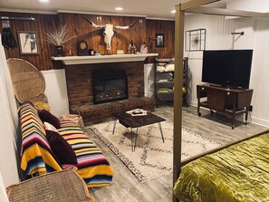 スマートテレビ、暖炉