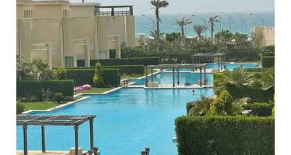 Cheerful 3-BR villa in Sedra Compound North Coast