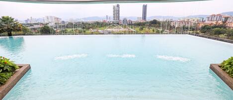 Piscina a l'aire lliure