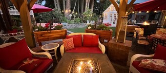 TUDOR COTTAGE SUITE - Autzen Stadium - PK Park - UO - Hayward Field 