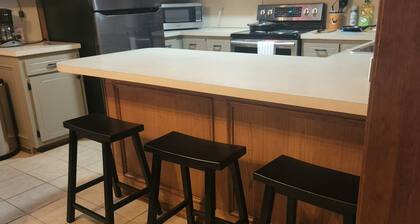 Single Family Home 3 bedroom 2 bath