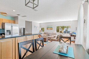 Interior - Indian Springs 1216 - INTERCOASTAL VIEW Condo! (Largo)