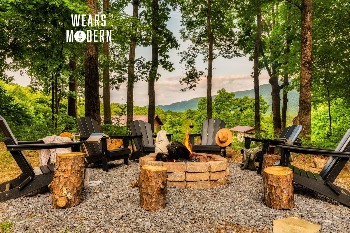 Heated Pool & Spa! / Firepit / Views / Location / Yard / Style!