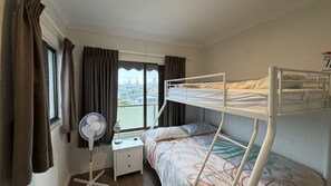 2 bedrooms