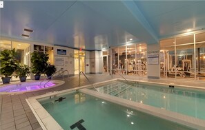 Piscine couverte, piscine chauffée