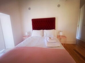 2 camere, ferro/asse da stiro, Wi-Fi gratuito, lenzuola