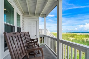 Property grounds - Direct Oceanfront Home on Holden Beach, Endless Views, 2 Living Areas, Updated (Holden Beach)