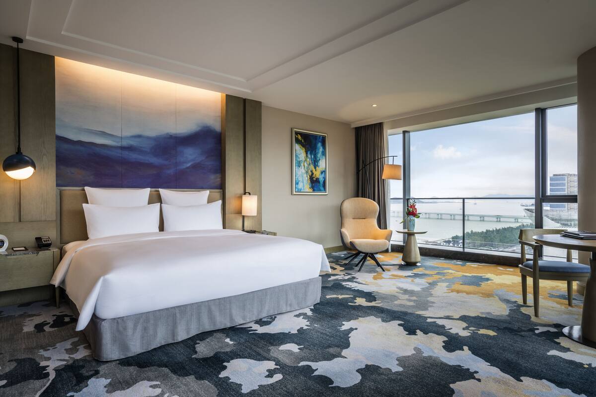 Executive Room, 1 King Bed