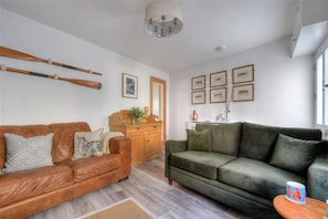 Cottage | Living room - 17 Mill Green (Lyme Regis)