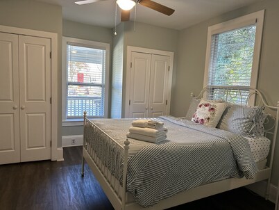 NC STATE, Cameron Village-Wake Med-dogs ok-fenced